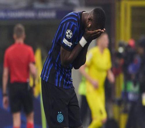 惊天失误,颜骏凌送出,离谱传球,新葡京,新葡京app,新葡京娱乐,新普京赌场